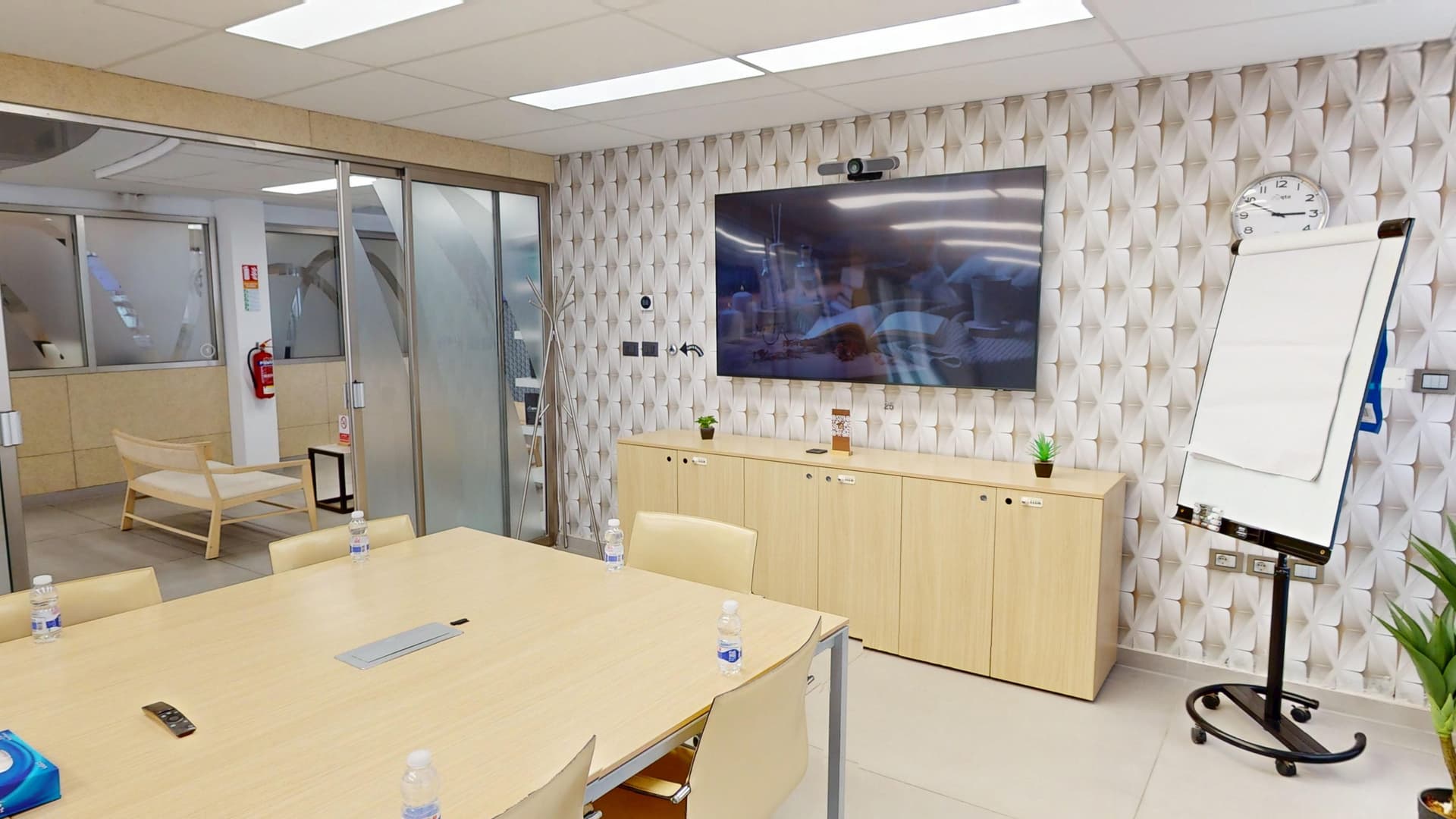 Conference Room - TV and presentation setup